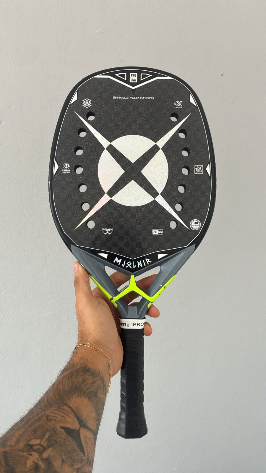 Raquete Mjolnir 2025 - Heroe's (USADA)